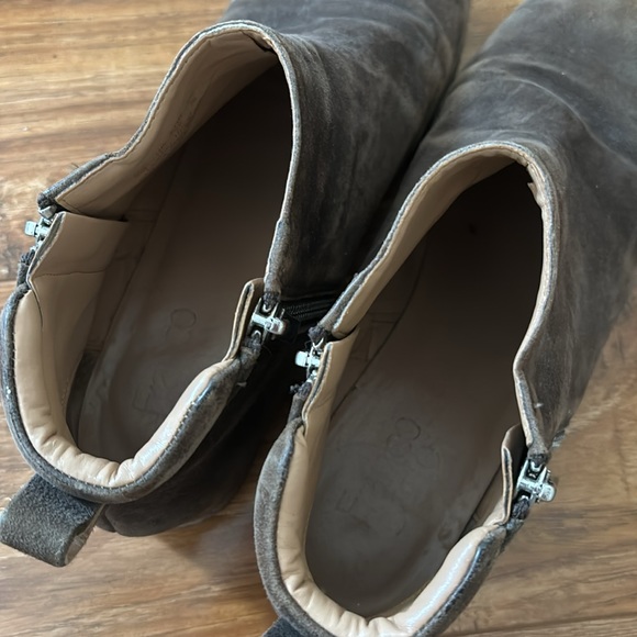 Ankle booties - Picture 3 of 6